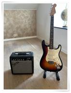 Elektrisch gitaar en versterker + hoes, Muziek en Instrumenten, Snaarinstrumenten | Gitaren | Elektrisch, Ophalen, Fender, Gebruikt