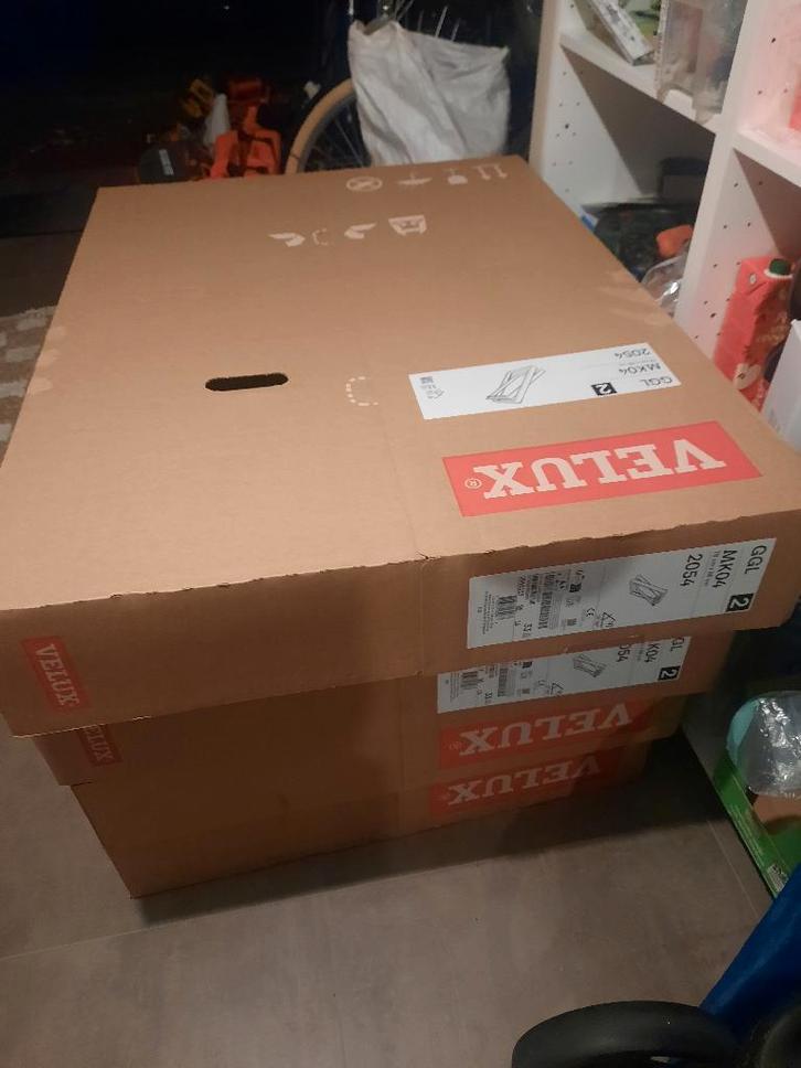 Nouveaux puits de lumière Velux à prix fou àpd 475 euros, Bricolage & Construction, Vitres, Châssis & Fenêtres, Neuf, Enlèvement ou Envoi