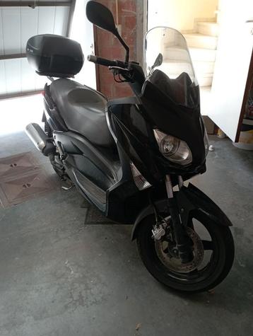 Yamaha X-max 125cc de 2011 18.600 km beschikbaar voor biedingen