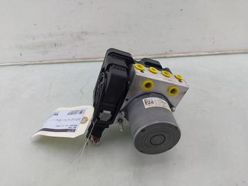 ABS POMP Mercedes-Benz CLA (118.3) (01-2019/-) beschikbaar voor biedingen