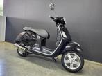 Piaggio Vespa GTS 250 (bj 2016), Motoren, 250 cc, Scooter, Bedrijf, 12 t/m 35 kW
