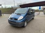 Renault Trafic 2.0 L2 6plaatsen Airco Navi Trekhaak Euro5, Auto's, Euro 5, Stof, Zwart, 5 deurs