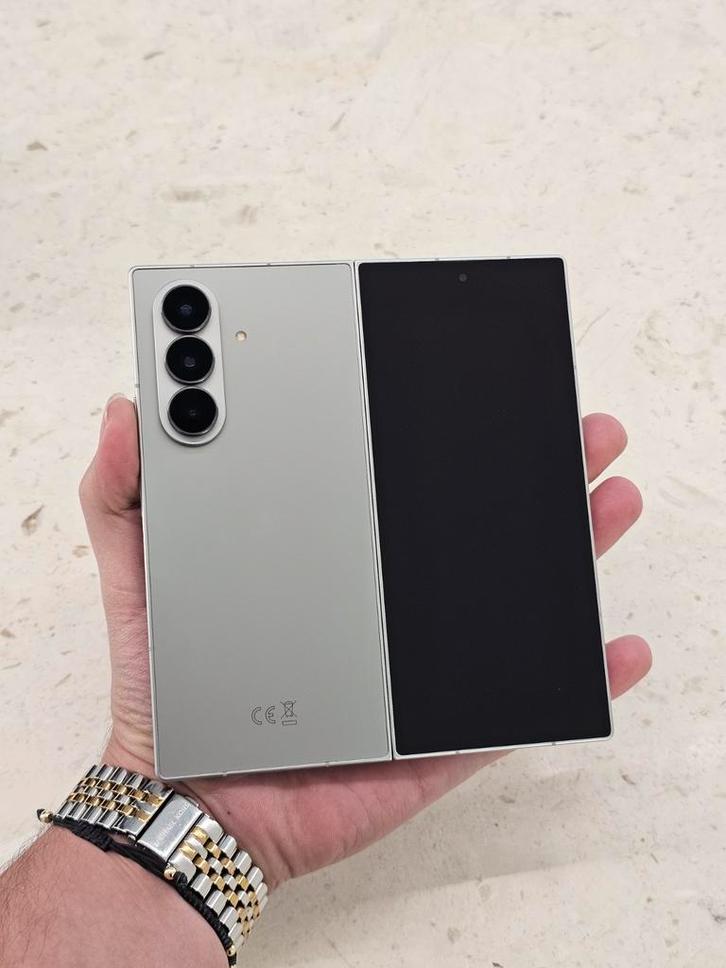 SAMSUNG GALAXY Z FOLD7 5G 256 GO SILVER SHADOW, Télécoms, Téléphonie mobile | Samsung, Comme neuf, Argent, Enlèvement