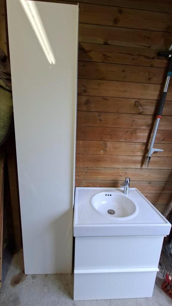 Badkamerkast en wastafelmeubel, Huis en Inrichting, Badkamer | Badkamermeubels, Zo goed als nieuw, Ophalen