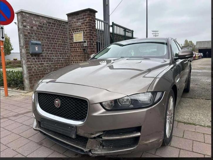 Jaguar XE XE E-Performance EXPORT OF HANDELAARS, Autos, Jaguar, Entreprise, Achat, XE, ABS, Airbags, Air conditionné, Alarme, Bluetooth
