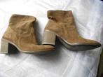 BOTTINES EN DAIM BEIGE T 36, Vêtements | Femmes, Chaussures, Sans marque, Beige, Porté, Enlèvement