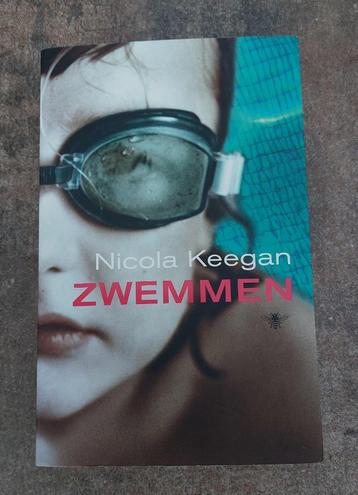 Nicola Keegan : zwemmen beschikbaar voor biedingen