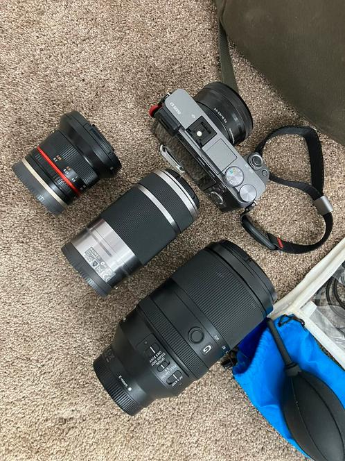Sony alpha 6000 + 4 lenzen + fototas + accesoires, Audio, Tv en Foto, Fotocamera's Digitaal, Zo goed als nieuw, Spiegelreflex