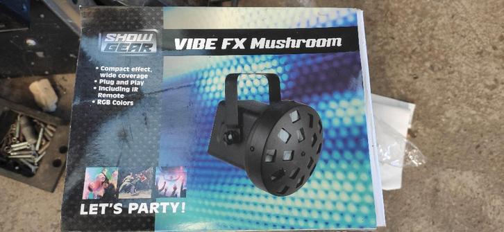 2 x Jeu de lumière Showgear VIBE FX Mushroom - commande, Musique & Instruments, Lumières & Lasers, Comme neuf, Lumières, Enlèvement
