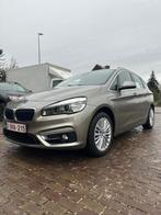 bmw 225xe, Auto's, Automaat, Beige, 3 cilinders, Te koop