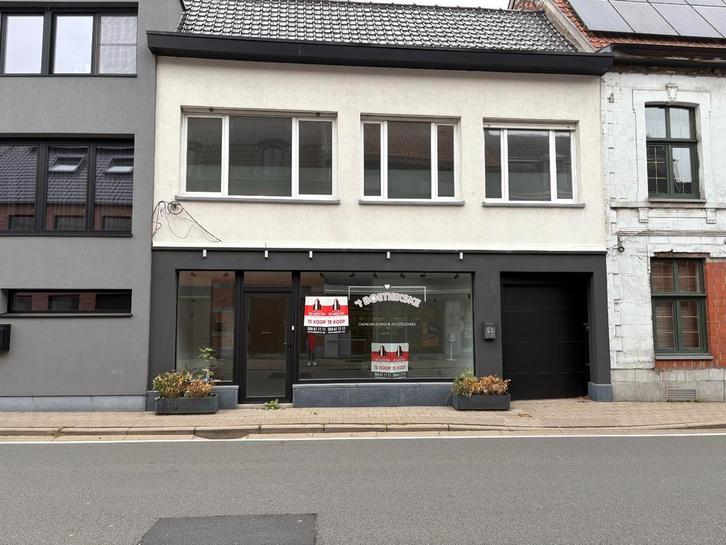 VERNIEUWDE GEZINSWONING MET HANDELSGEDEELTE, Immo, Huizen en Appartementen te koop, Provincie West-Vlaanderen, 200 tot 500 m²