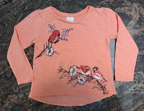 Mt 98 Zalmkleurige T-shirt lange mouwen vogels en bloemen, Kinderen en Baby's, Kinderkleding | Maat 98, Zo goed als nieuw, Meisje