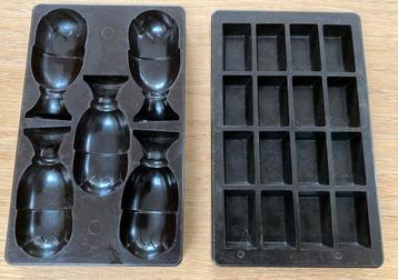 Oude bakelieten chocoladevormen beschikbaar voor biedingen