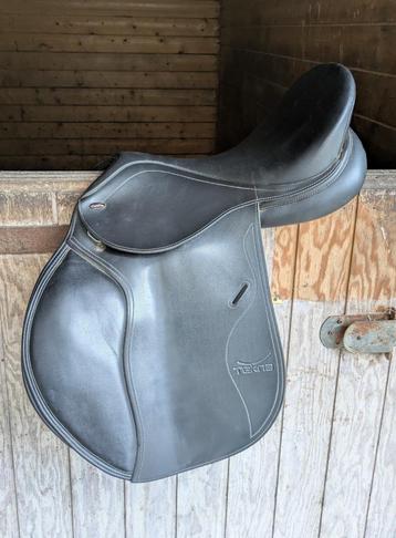Tekna zadel 16,5 inch beschikbaar voor biedingen