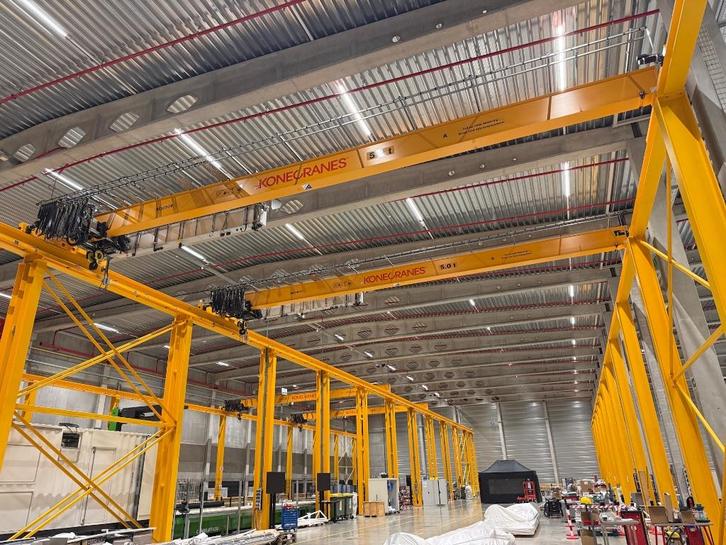 4 bovenloopkranen 15 m incl. staalconstructie. Nieuwstaat., Doe-het-zelf en Bouw, Lieren en Takels, Zo goed als nieuw, Elektrisch