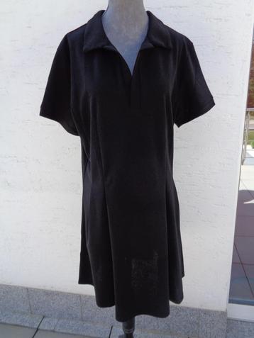 Robe noire. Taille XL beschikbaar voor biedingen