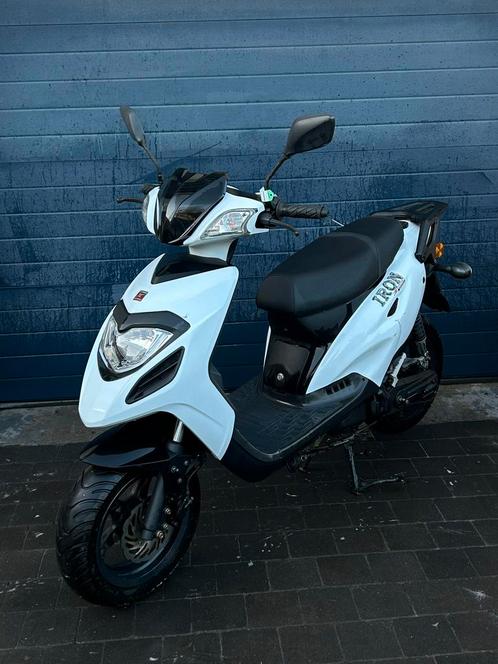 Scooter | B klassen | 6.000km | 2 Takt | Bj2017, Fietsen en Brommers, Scooters | Overige merken, Zo goed als nieuw, Klasse B (45 km/u)