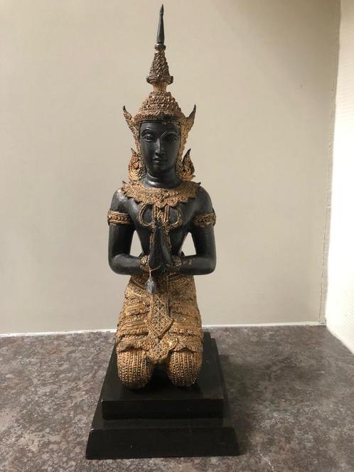 Thaïs boeddha beeld met verzegeling aan de hand, Huis en Inrichting, Woonaccessoires | Boeddhabeelden, Ophalen