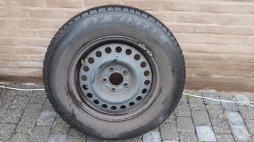 Stalen velgen voor winterbanden beschikbaar voor biedingen