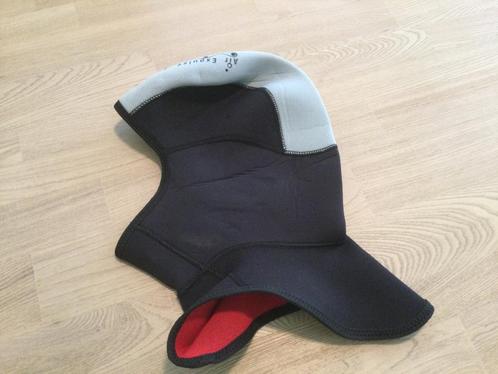 Duikkap 4/3/2 mm size M aan 15€ - Ecocheques, Watersport en Boten, Duiken, Gebruikt, Duikpak, Ophalen of Verzenden