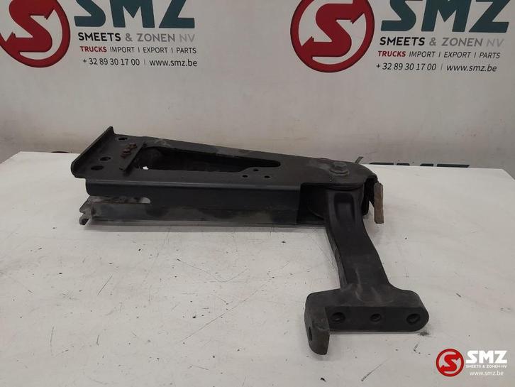 Occ cabinebeugel + montagebeugel rechtsvooraan Mer, Auto-onderdelen, Vrachtwagen-onderdelen, Mercedes-Benz, Ophanging en Onderstel