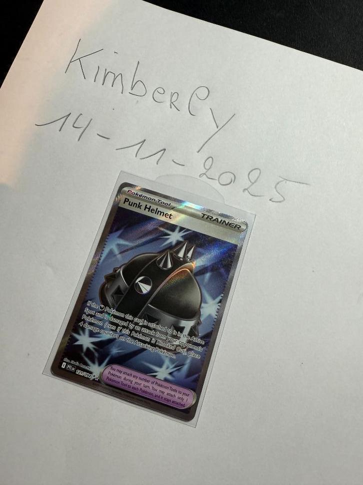 Pokémon Phantasmal Flames Punk Helmet #121/094 Engels, Hobby en Vrije tijd, Verzamelkaartspellen | Pokémon, Zo goed als nieuw