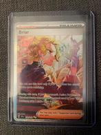 Briar trainer full art, Hobby en Vrije tijd, Verzamelkaartspellen | Pokémon, Ophalen, Zo goed als nieuw, Booster