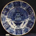 assiette de delft, Enlèvement