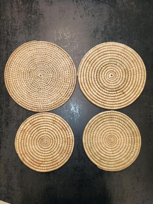 Lot de 4 sous plats en osier du Congo, Huis en Inrichting, Woonaccessoires | Onderzetters, Nieuw, Ophalen