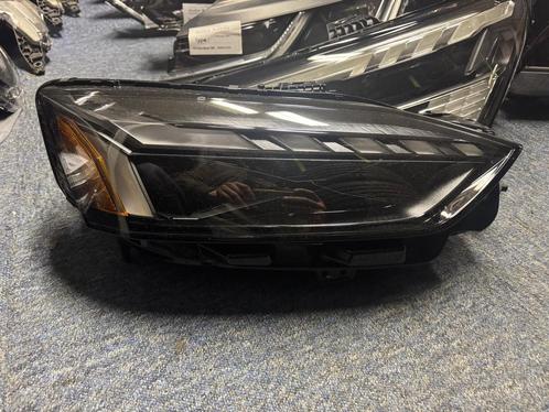 Audi a5 koplamp Rechts  8w6941086f USA, Auto-onderdelen, Verlichting, Gebruikt, Ophalen of Verzenden