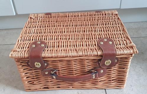 Picknickmand voor 4 personen (nieuw), Caravans en Kamperen, Kampeeraccessoires, Nieuw, Ophalen of Verzenden