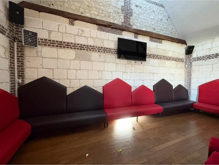 Chaises et banquettes - livraison possible semi tautliner, Articles professionnels, Horeca | Mobilier & Aménagement, Enlèvement ou Envoi