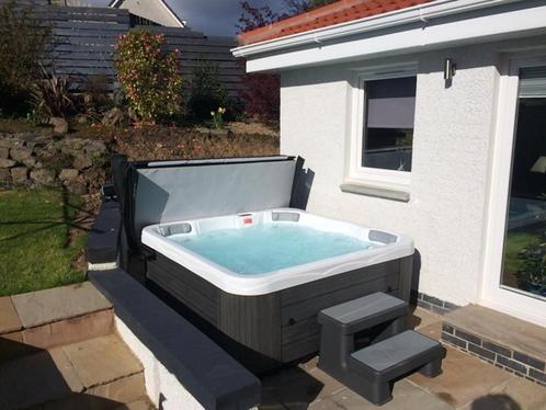 Neuf 💦jacuzzi 5 places pour 3799€promo de Pâques jq 15avril, Jardin & Terrasse, Traverses & Bordures, Neuf, Enlèvement ou Envoi