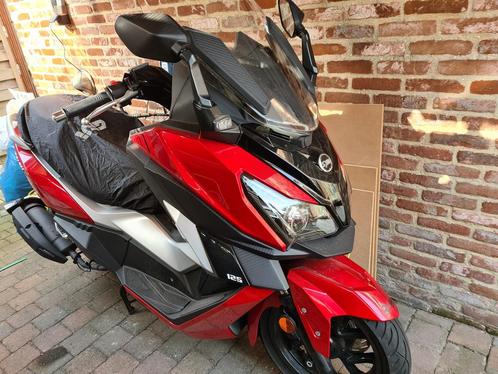 Sym cruisym scooter 125 cc onder garantie, Fietsen en Brommers, Scooters | SYM, Zo goed als nieuw, Overige modellen, Ophalen