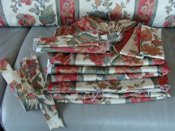 tentures, tissus de luxe satiné de qualité, neuf, Huis en Inrichting, Stoffering | Gordijnen en Lamellen, Nieuw, 200 cm of meer