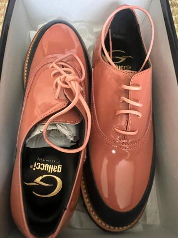 Nieuw gallucci schoenen beschikbaar voor biedingen
