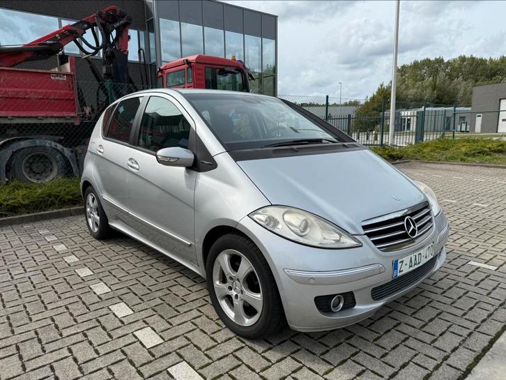 Mercedes A150 Benzine - Automaat - 83.000km, Auto's, Mercedes-Benz, Particulier, A-Klasse, ABS, Airbags, Airconditioning, Bluetooth