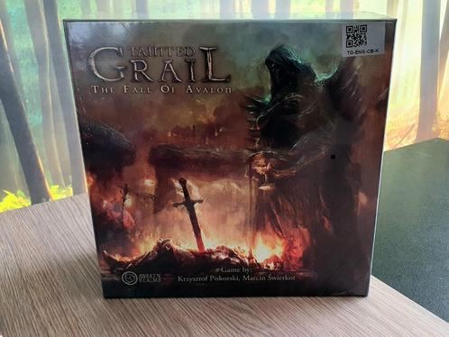 Tainted Grail + expansions: kickstarter limited edition, Hobby en Vrije tijd, Gezelschapsspellen | Bordspellen, Nieuw, Drie of vier spelers