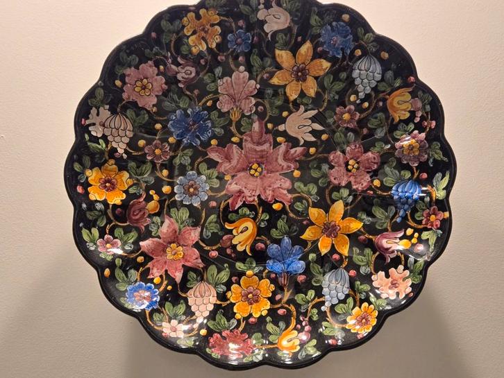 Prachtig vintage hand geschilderd hangbord, Antiek en Kunst, Antiek | Keramiek en Aardewerk, Ophalen of Verzenden