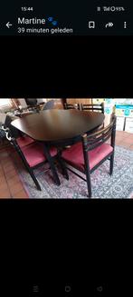 Zwarte tafel met 6 stoelen. Verlengbaar., Comme neuf, Enlèvement ou Envoi