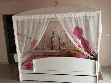 Lifetime hemelbed Alice in Wonderland + bedlade, accessoires beschikbaar voor biedingen