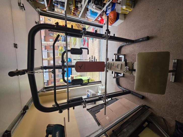 Fitnes toestel + gewichten + losse halters, Sport en Fitness, Fitnessmaterialen, Gebruikt, Overige typen, Ophalen