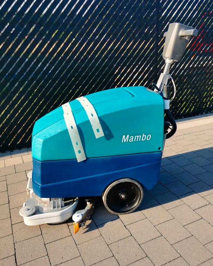 Wetrok Mambo Schrobzuigmachine Nieuwprijs 9000 Euro, Doe-het-zelf en Bouw, Reinigingsmachines, Zo goed als nieuw, Schrobmachine