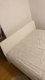 Lit blanc IKEA 140x200 avec matelas inclus, Maison & Meubles, Chambre à coucher | Lits boxsprings, Comme neuf, Deux personnes