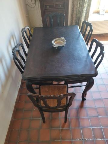 Salle à manger  beschikbaar voor biedingen