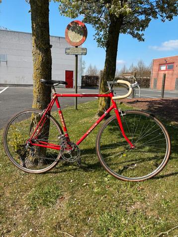 Retro Koersfiets VENUS - zeer goeie staat beschikbaar voor biedingen