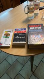 Dict. anglais et un allemand. Livre sur Paris. Gratuit, Livres, Enlèvement, Utilisé, Le Robert