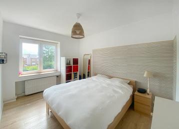Huis à louer à Gilly, 4 chambres beschikbaar voor biedingen