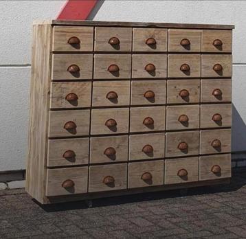 Steigerhouten apothekers vakkenkast. beschikbaar voor biedingen