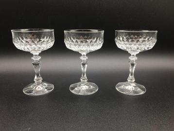 3 prachtige kristallen champagne coupes beschikbaar voor biedingen